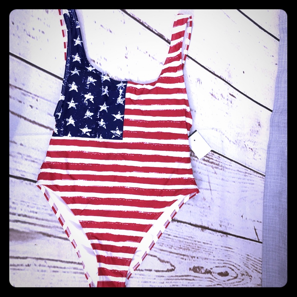 🇺🇸 New American Flag One Piece Swimsuit 🇺🇸 - Picture 2 of 8